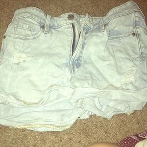 Light wash Demi shorts